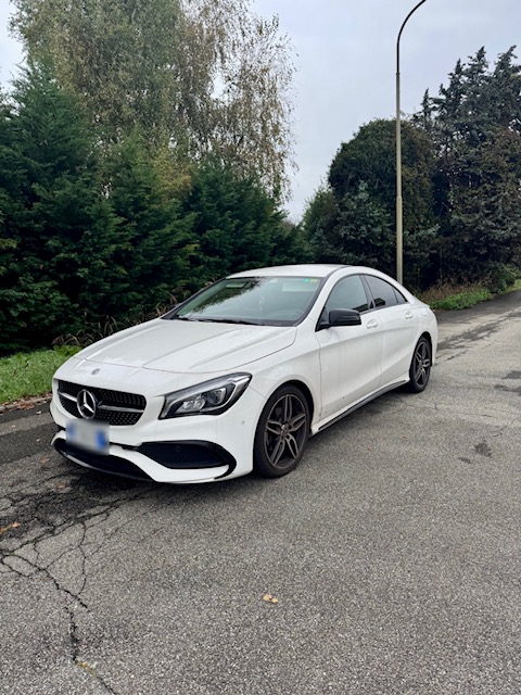 Mercedes Benz CLA 200d 4MATIC